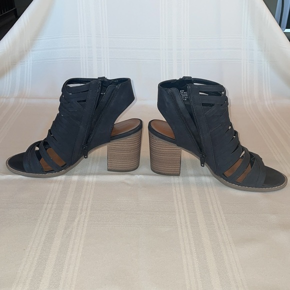 Universal Thread Black Cage Side Zip Booties w/Chunky Block Heel - Size 8.5 Wide - Picture 7 of 13